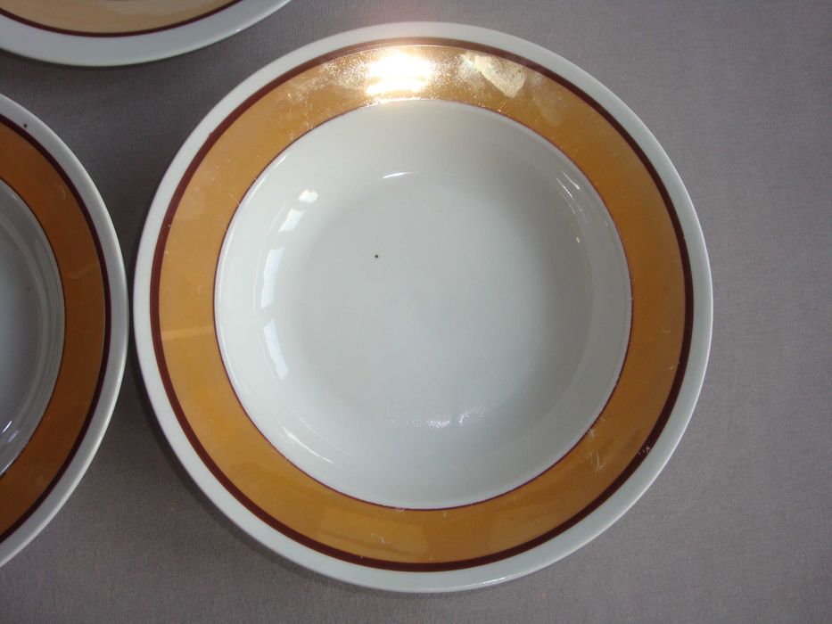 Talerze porcelanowa Karolina  z PRL