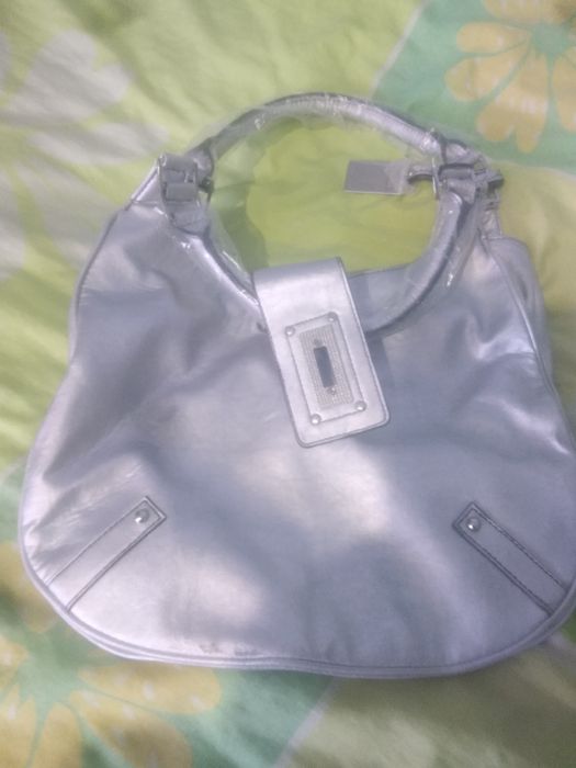 Продам новую сумочку фирменую орифлейм