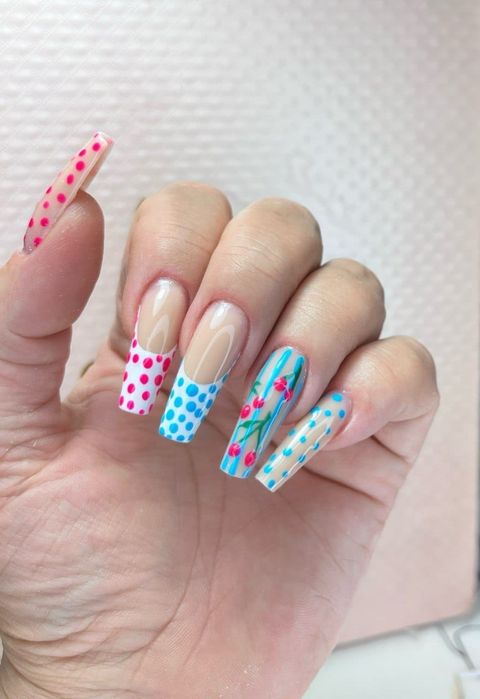 Manicure hybrydowy / żelowy / Przedłużanie paznokci