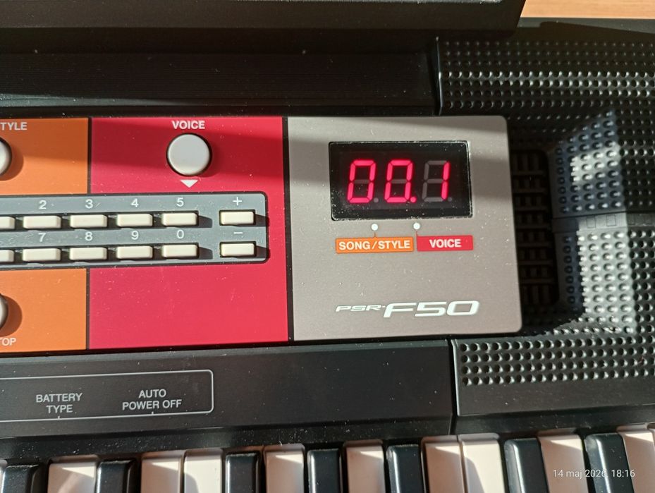 Yamaha PSR-F50 Keyboard