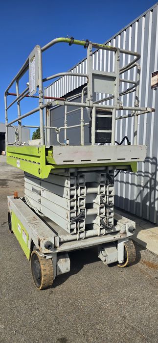 Plataforma elevatoria elétrica tesoura 13.9m