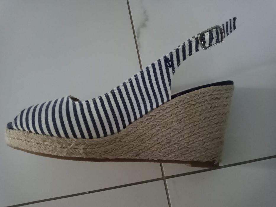 Sandały na koturnie marynarski styl house 38