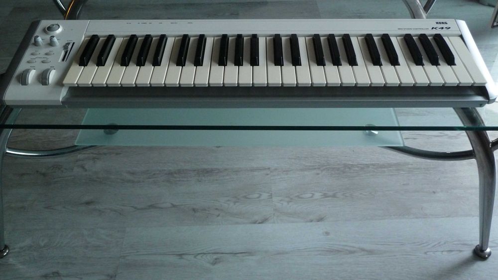 Klawiatura sterująca - Keyboard - Syntezator - KORG K49 (jak Roland)
