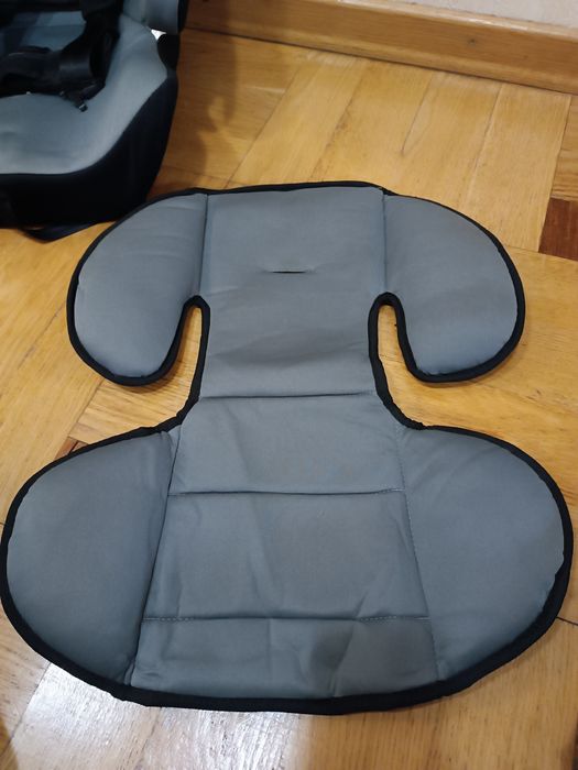 Дитяче автокрісло