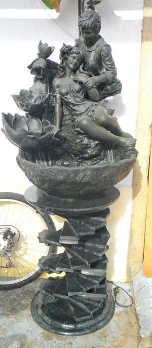 Fontenário -Aquário -Repuxo -Candeeiro. Em pedra conj 2,35m alt