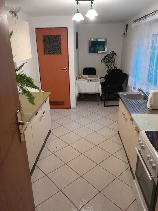 Duzy dom w pięknej okolicy