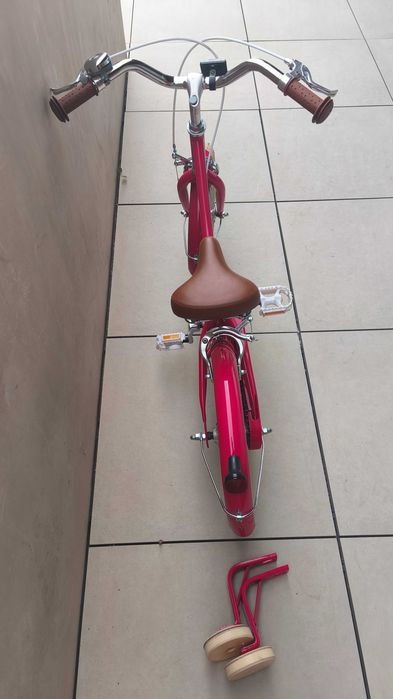 Bicicleta Infantil Bobbin Gingersnap 16" – Cereja Rosa