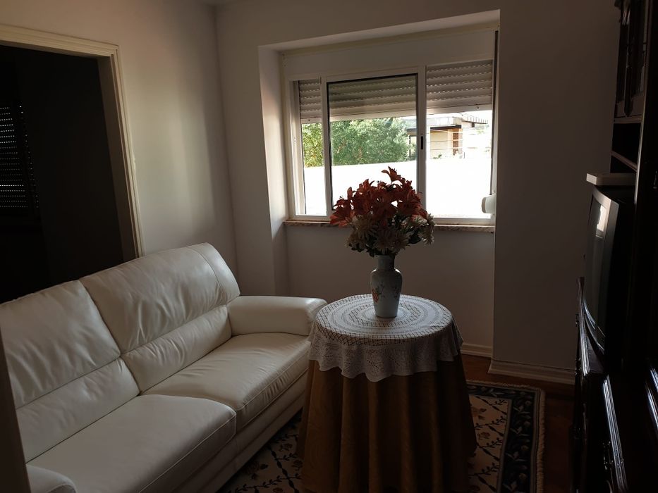 Quarto Olivais junto Faculdade de Economia