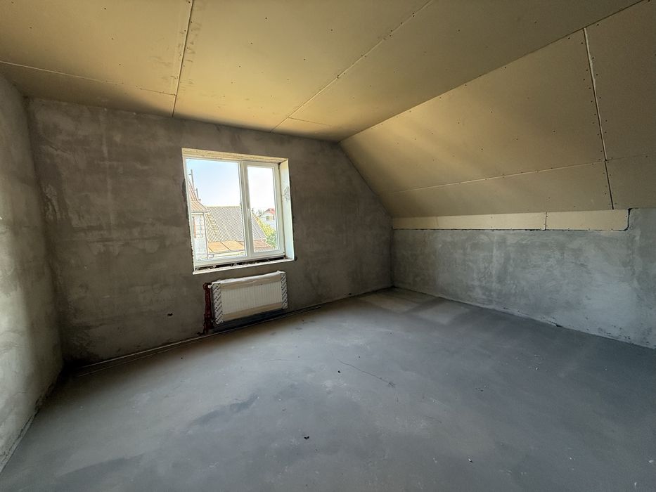 Продаж будинку в Луцьку 10сот