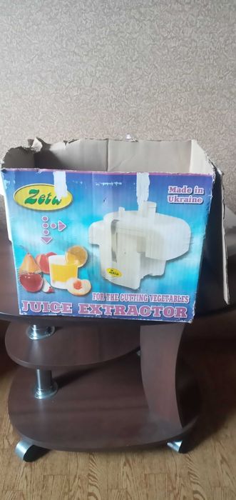 2 Соковыжималки-шинковки.