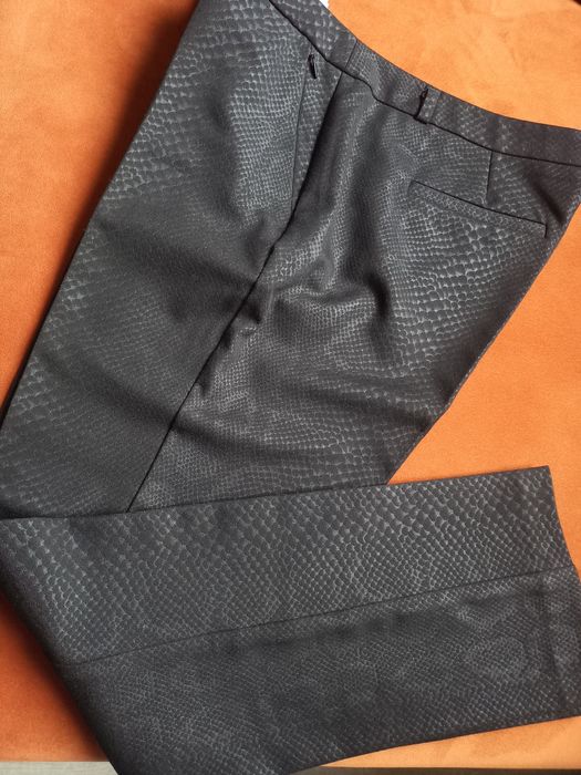 Spodnie eleganckie mohito 36, motyw węża