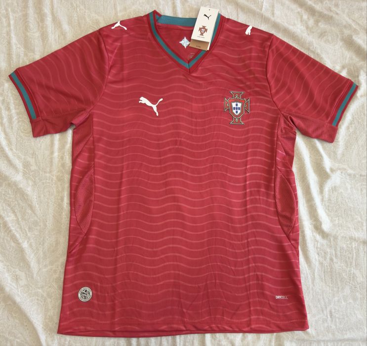 Camisolas de clubes e seleções de futebol