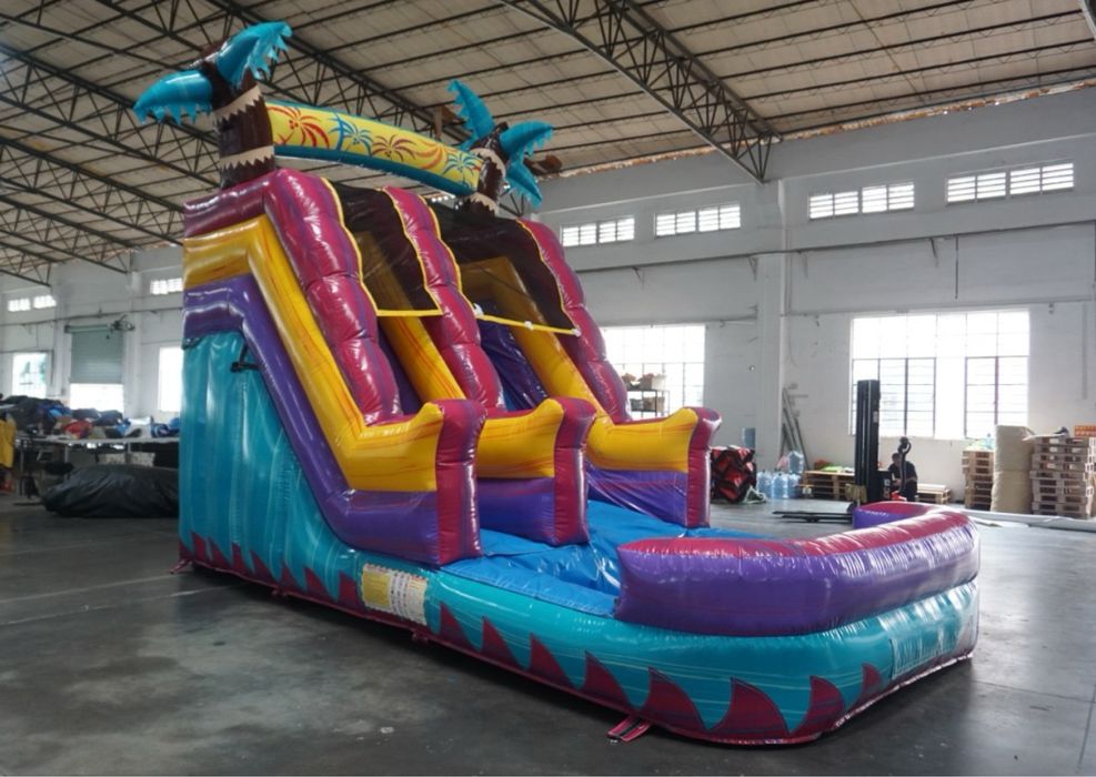 Insuflável escorrega de água - PVC - novo