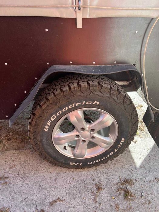 Причіп автомобільний