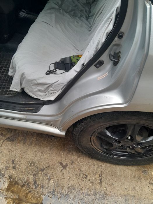 Мицубиси аутлендер