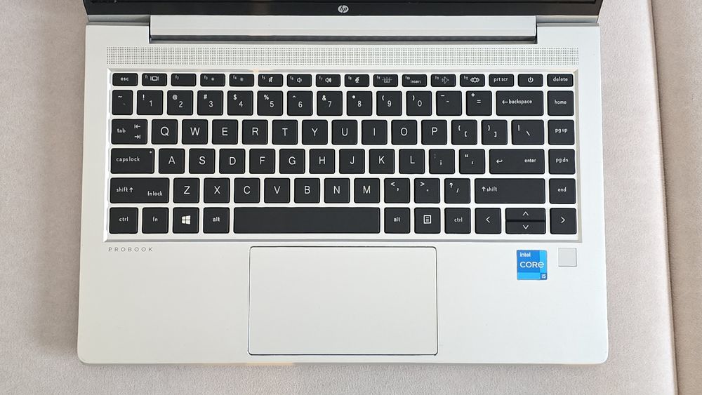 Laptop HP probook 440 g8 intel i5-1135g7, 512gb ram.