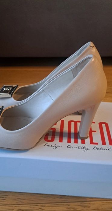Eleganckie skórzane buty damskie na obcasie Kati rozmiar 38