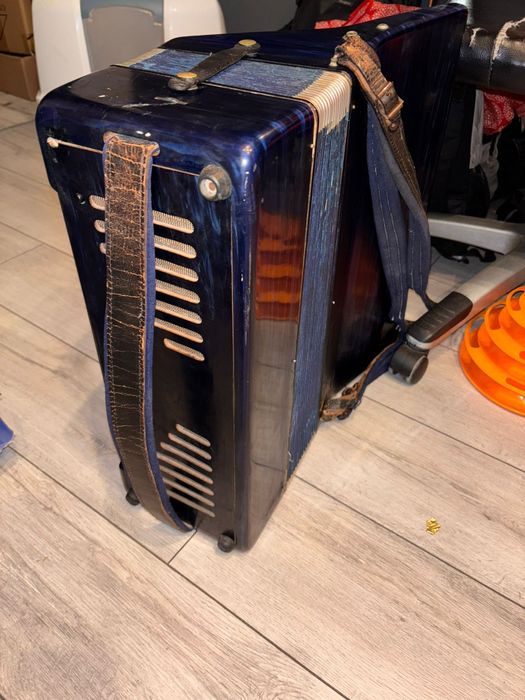 Akordeon Weltmeister Amigo