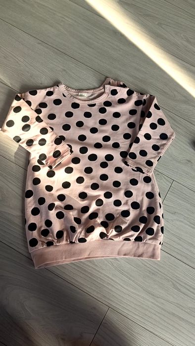 Sprzedam bluzy rozm.104/110/116