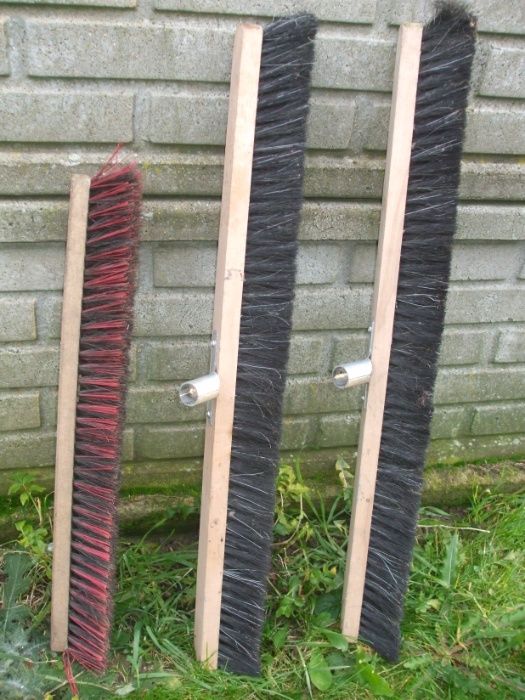 Miotły duże i małe