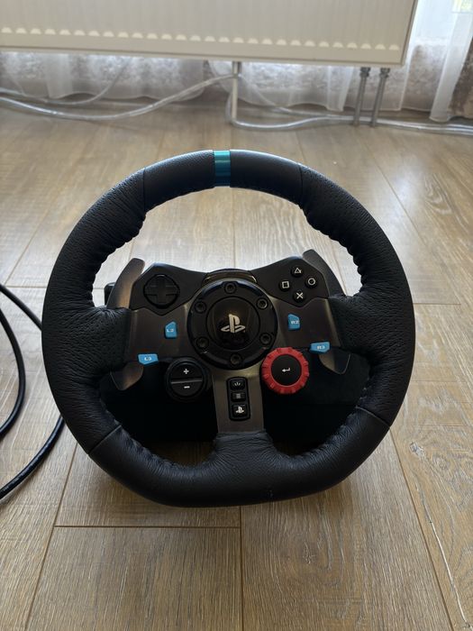 Срочно продам руль Logitech G29