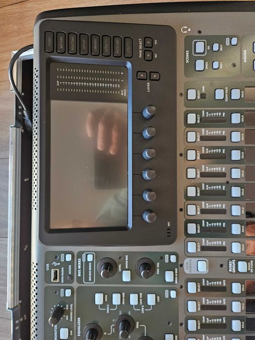 Behringer x32 Compact (Producer, Full)