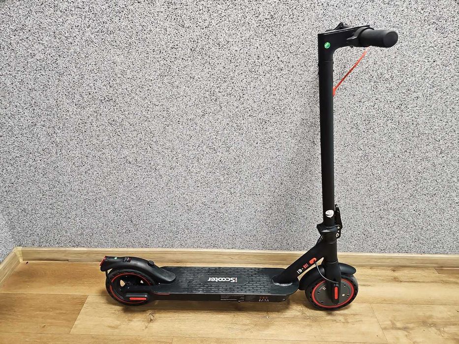 Hulajnoga elektryczna ISCOOTER I9, Ładowarka