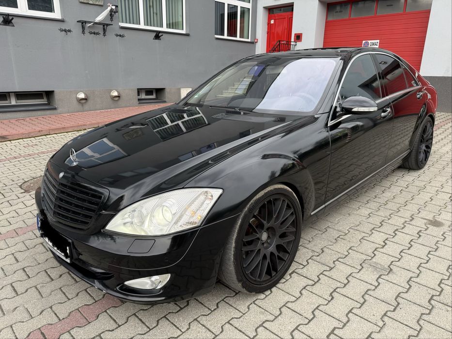 Mercedes S-Class W 221 Super Stan