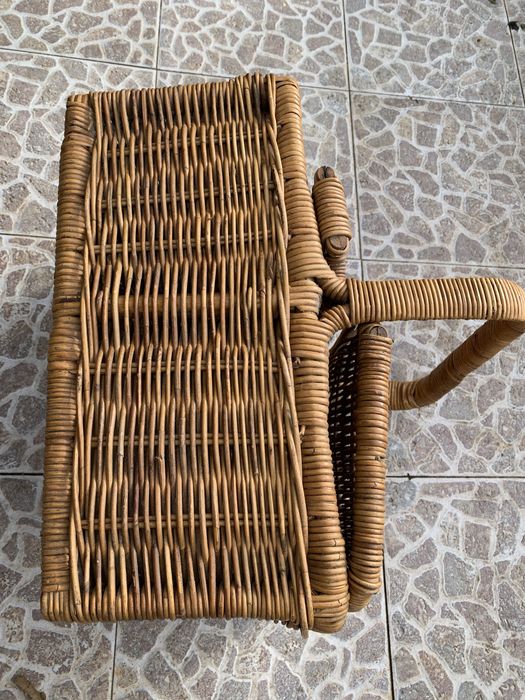 Duas Cestas de piquenique Clássicas com tampa