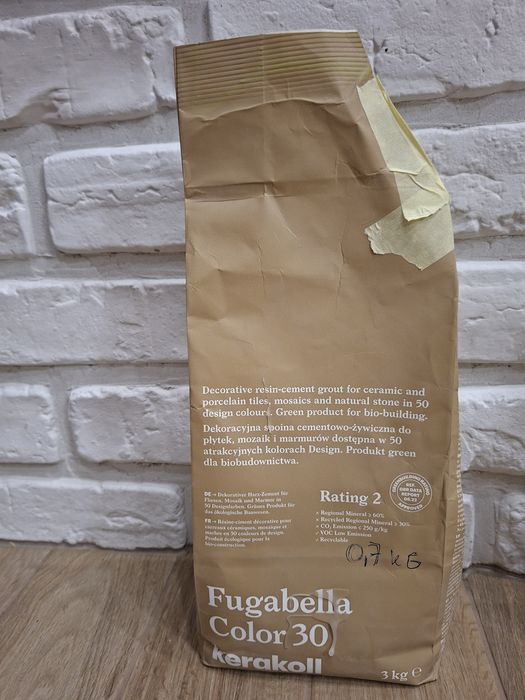 Fuga Kerakoll 01 Biała .  30 jasny brąz ,  32 jasny brąz, 34 brąz  .