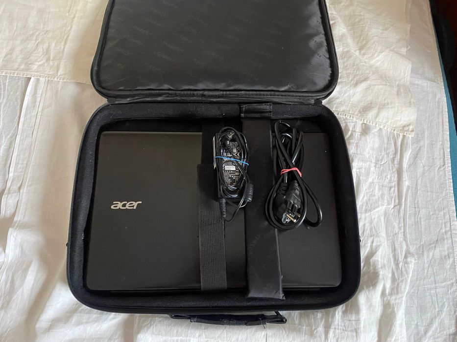 Laptop Acer e1-572  Core i5 4200U  8 GB Windows 11