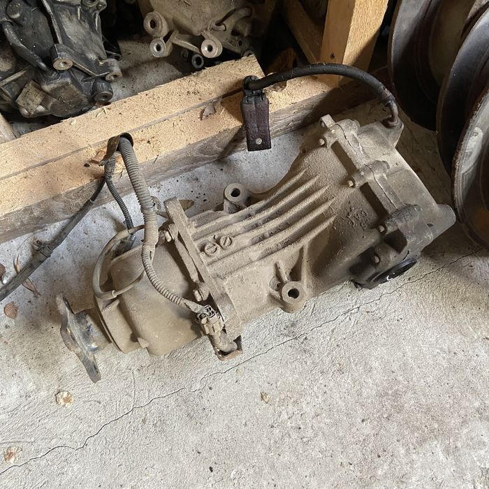 Редуктор карданний вал роздатка Нісан Кашкай дж10 розборка