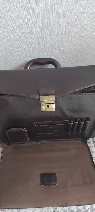 Aktówka teczka ze skóry