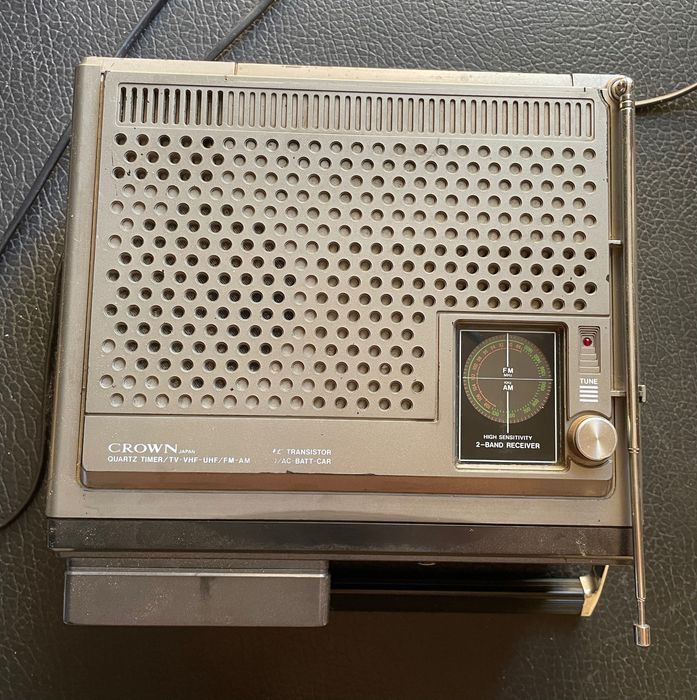 Rádio crown modelo 5tv-57r