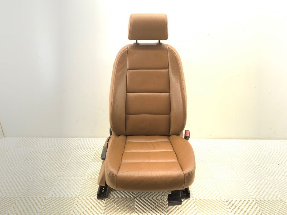 FOTEL PRAWY PRZÓD  AUDI A6 C6 (4F2) 2004 - 2011 2.4 130 kW [177 KM] benzyna 2004 - 2008