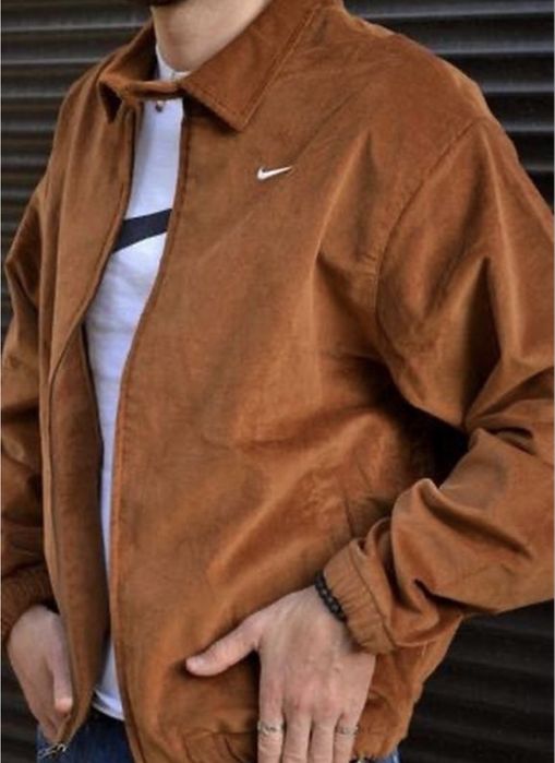 Чоловіча куртка Nike