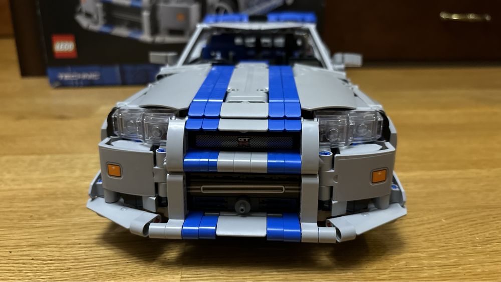 LEGO GTR-34.