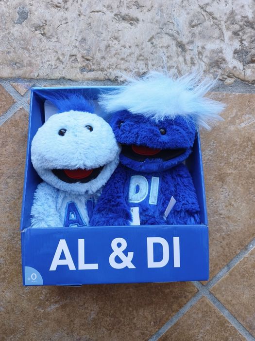 Peluches AL e DI