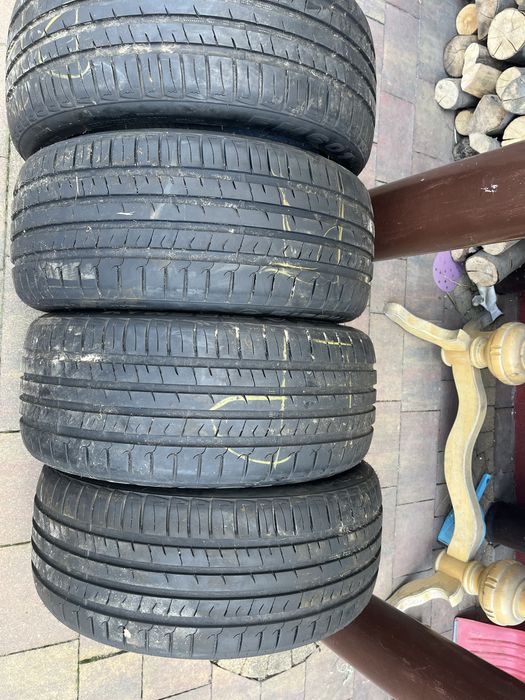Opony firemax  235/40/19