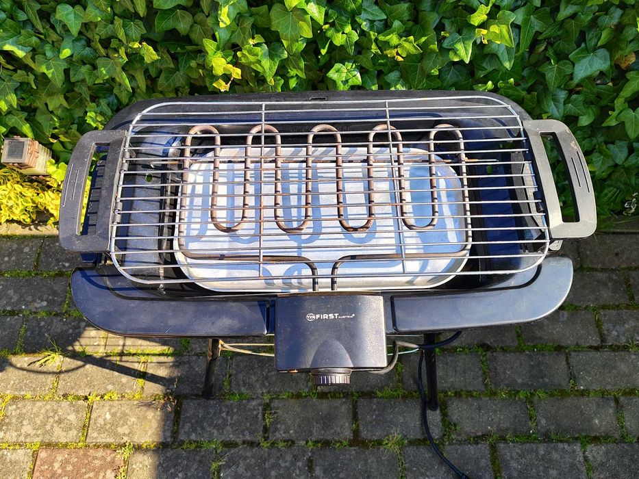 Grill elektryczny First