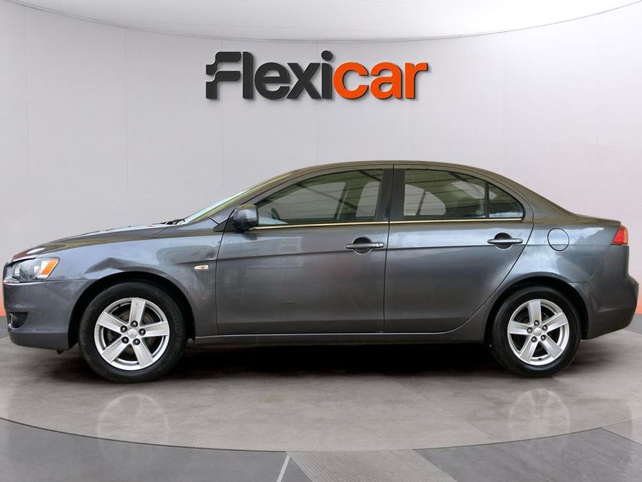 Mitsubishi Lancer 1.5 Invite