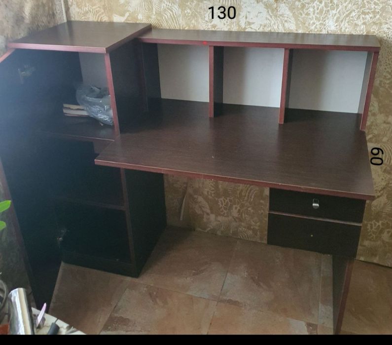 Продам письмовий стіл