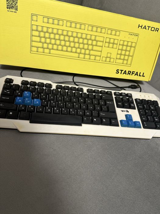 Ігрова клавіатура з кольоровим підсвічуванням Weibo