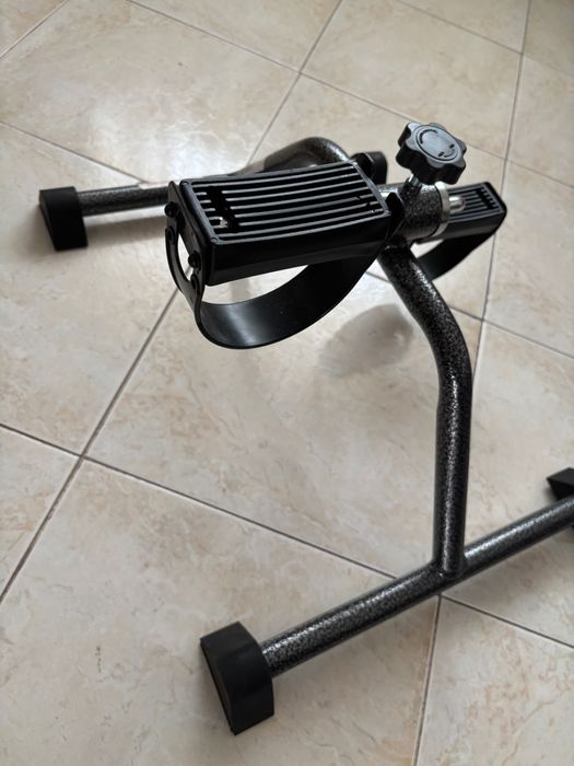 Exercitador de Braços e Pernas