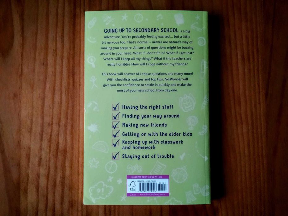 (NOVO, PORTES GRÁTIS) Livro: No Worries: Your Guide Secondary School