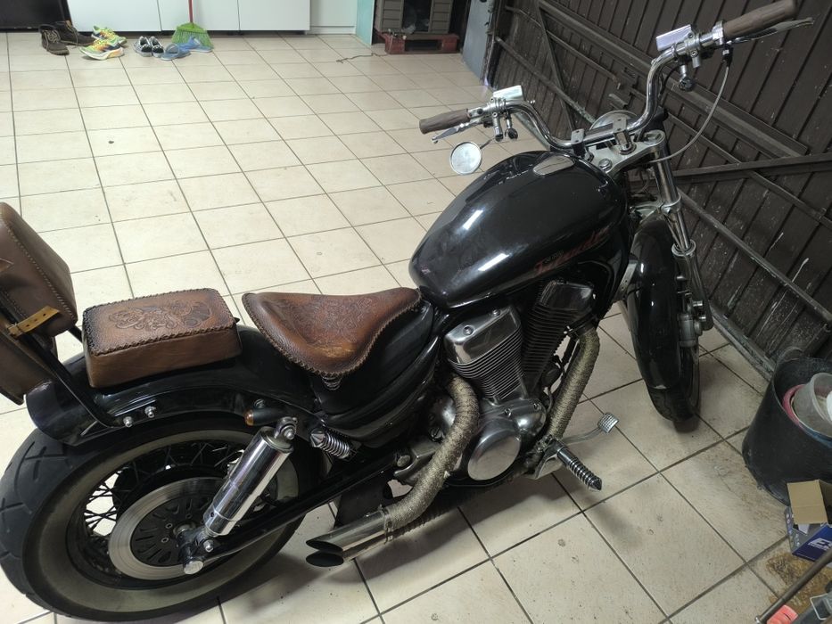 Suzuki intruder vs1400