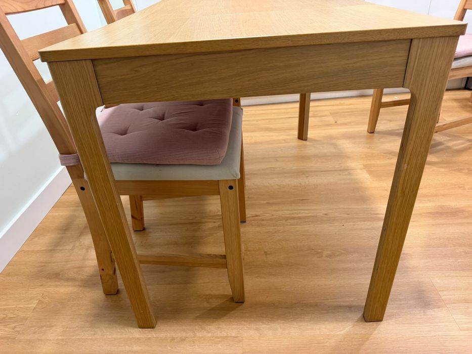 Mesa extensível + 4 cadeiras de carvalho - TONSTAD IKEA