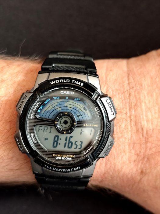 Sprzedam zegarek Casio AE1100W