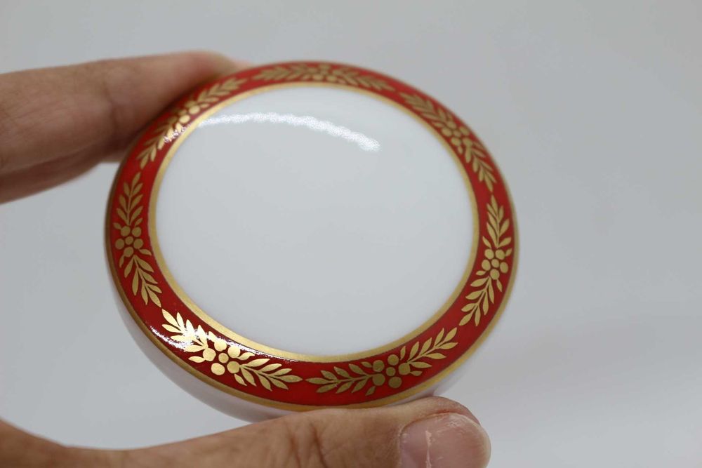 Rara Caixa Regaleira Coleção FESTA  Vista Alegre 1992 6 cm