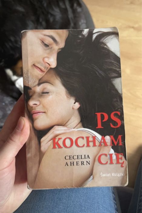 Sprzedam książkę „PS kocham Cię”